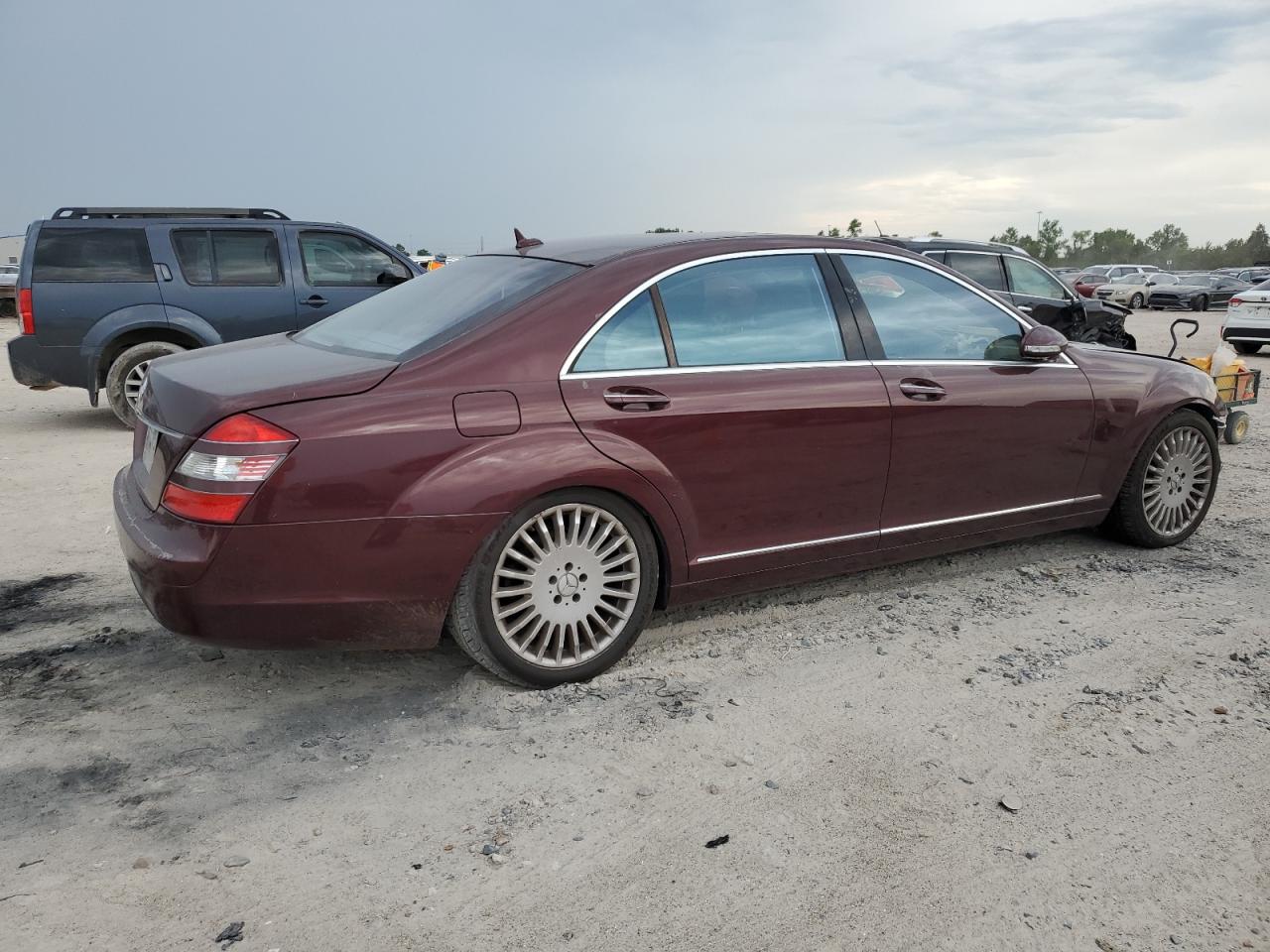 2007 Mercedes-Benz S 550 VIN: WDDNG71X67A107389 Lot: 62629064