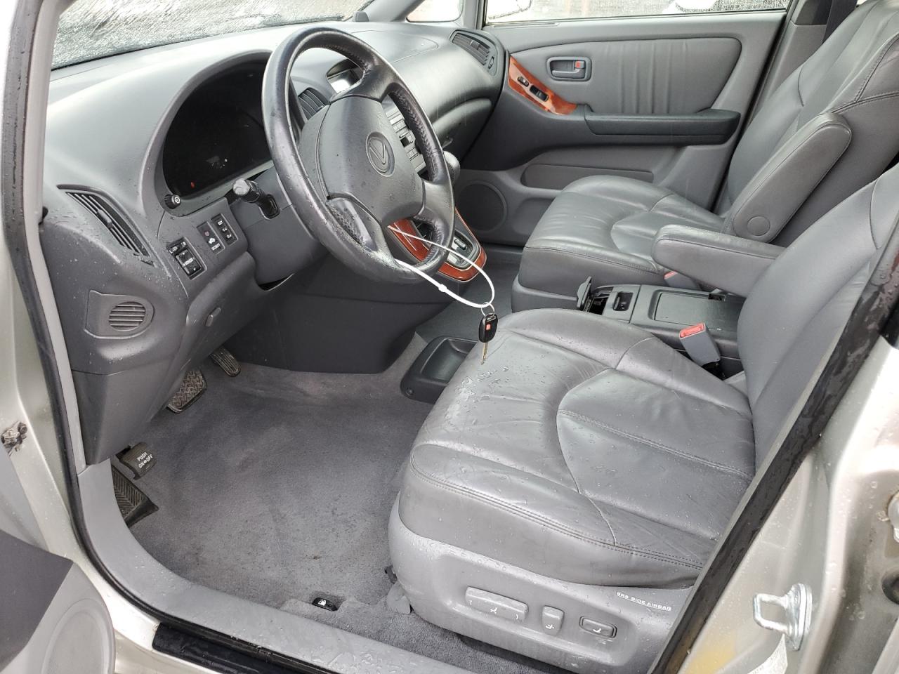 2000 Lexus Rx 300 VIN: JT6HF10U0Y0105778 Lot: 64925704