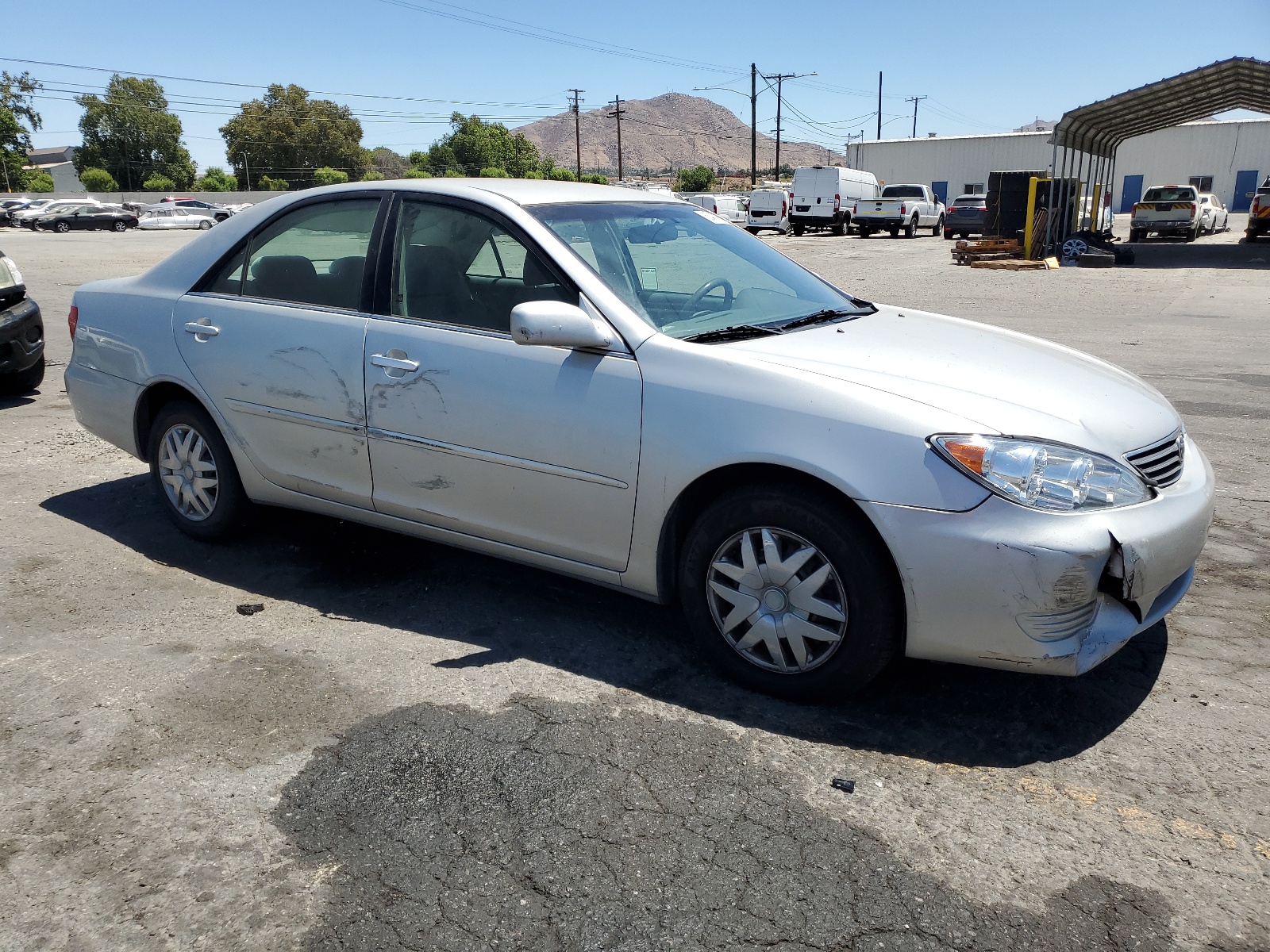 4T1BE32K55U392981 2005 Toyota Camry Le