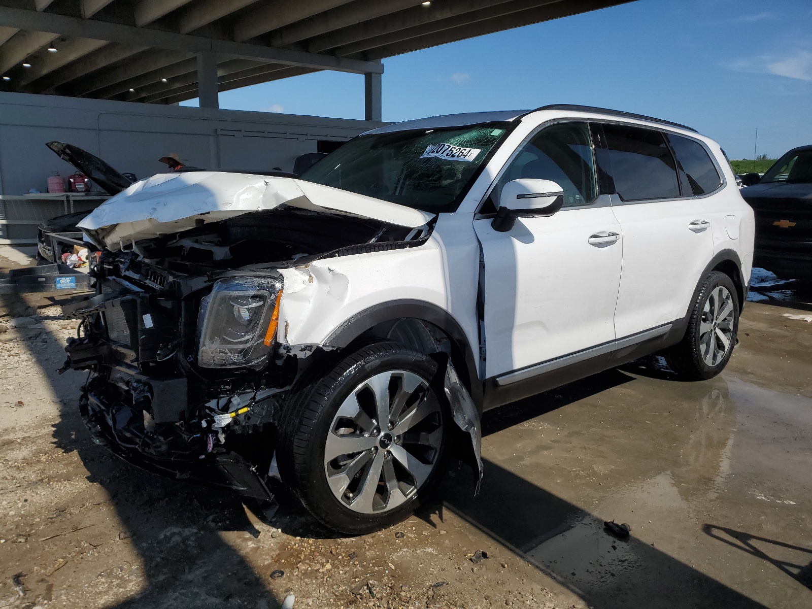 2022 Kia Telluride S vin: 5XYP64HC8NG283736