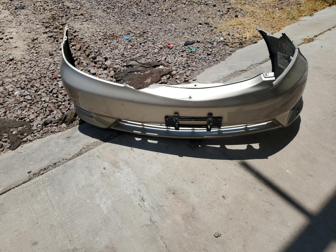 2005 Toyota Camry Le VIN: 4T1BE30K05U581993 Lot: 62860354