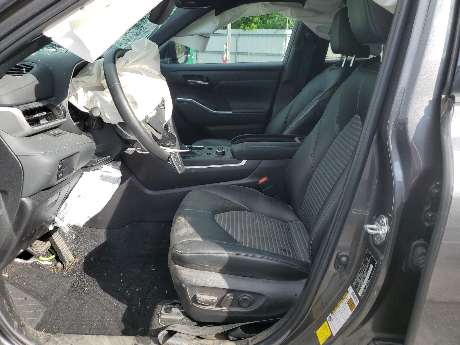 5TDLZRBHXNS221815 2022 Toyota Highlander Xse