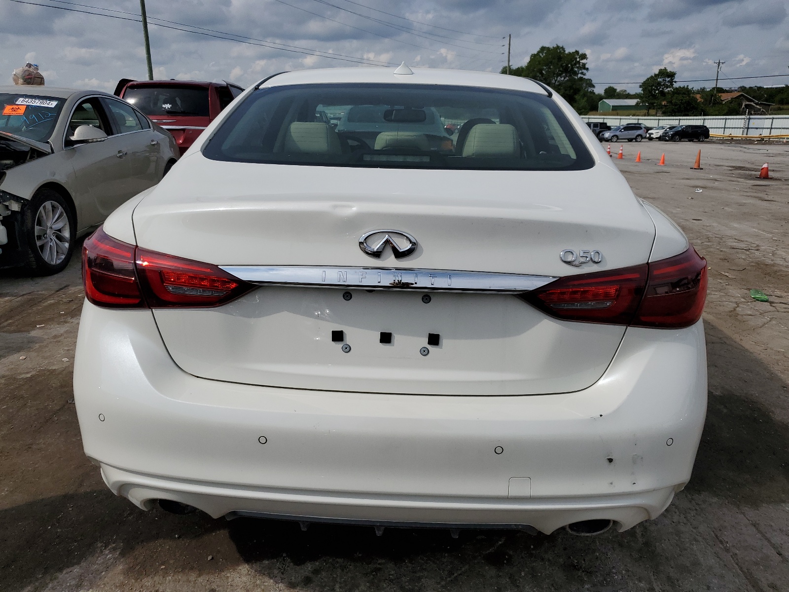 2022 Infiniti Q50 Luxe vin: JN1EV7BP1NM311837