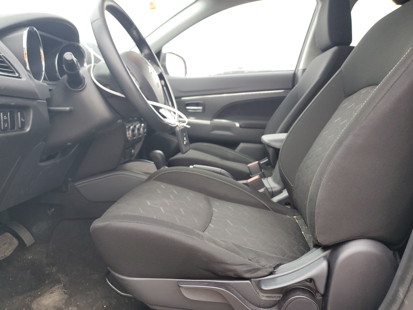 JA4ARUAU8MU017656 2021 Mitsubishi Outlander Sport Es