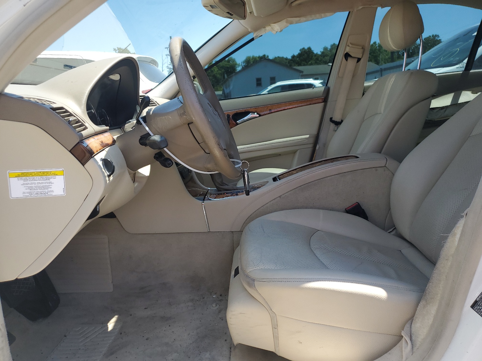 WDBUF65J15A718841 2005 Mercedes-Benz E 320