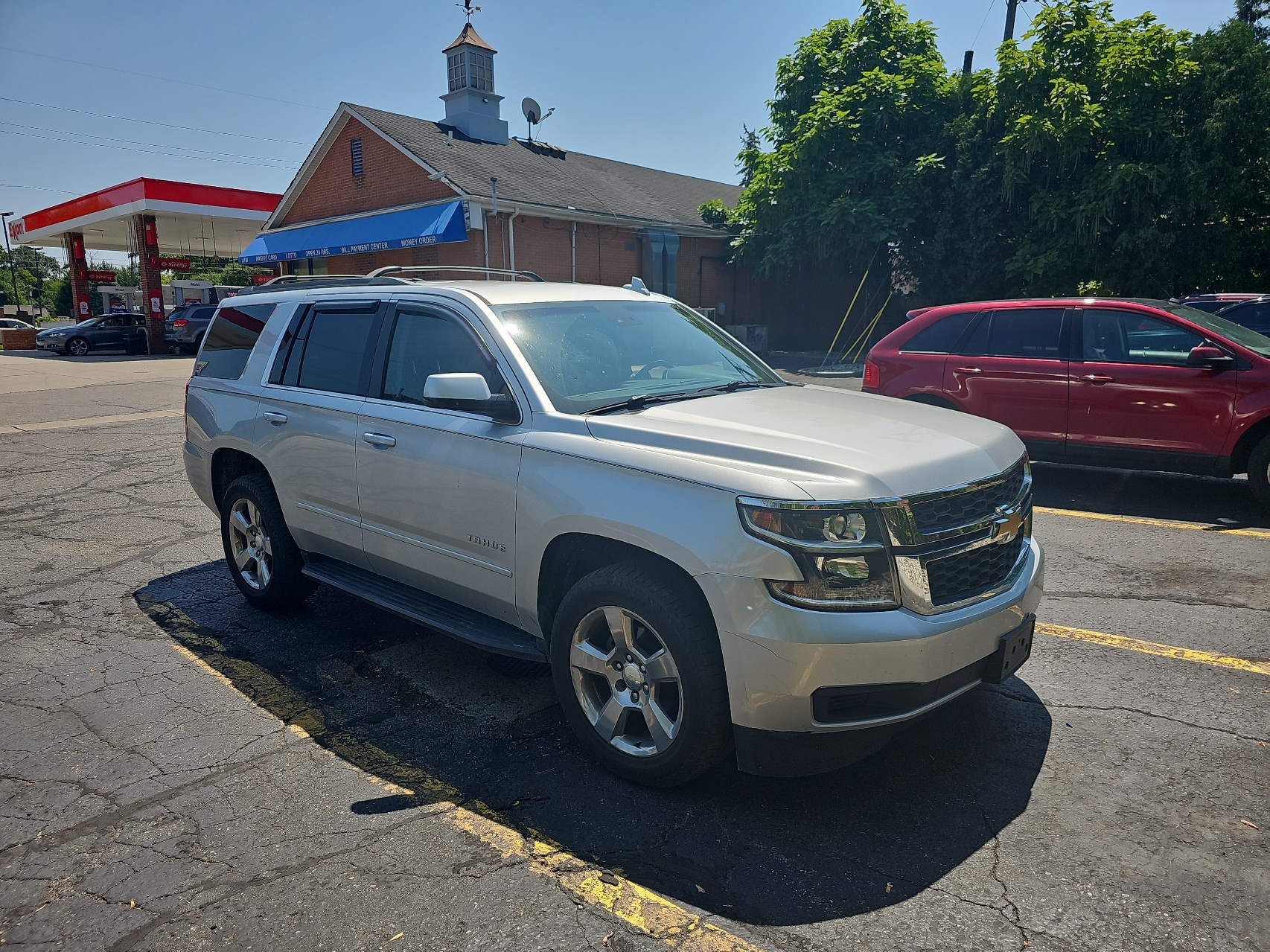 2018 Chevrolet Tahoe K1500 Ls vin: 1GNSKAKC1JR225175