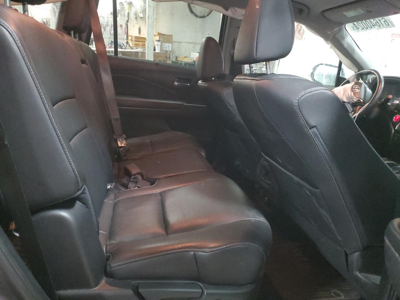 2016 Honda Pilot Touring VIN: 5FNYF6H97GB025531 Lot: 61640024