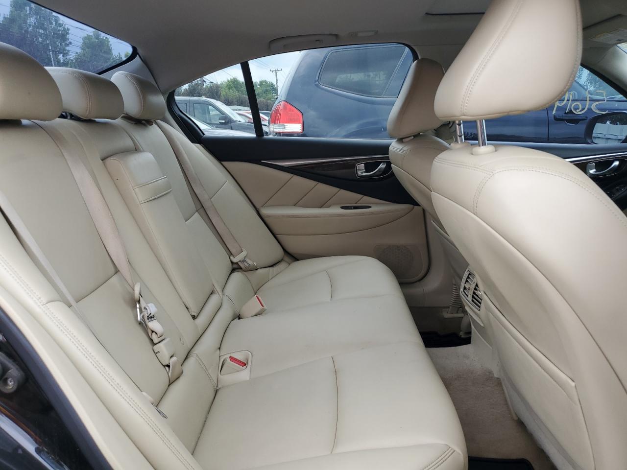 2018 Infiniti Q50 Luxe VIN: JN1EV7AP0JM350270 Lot: 63760044