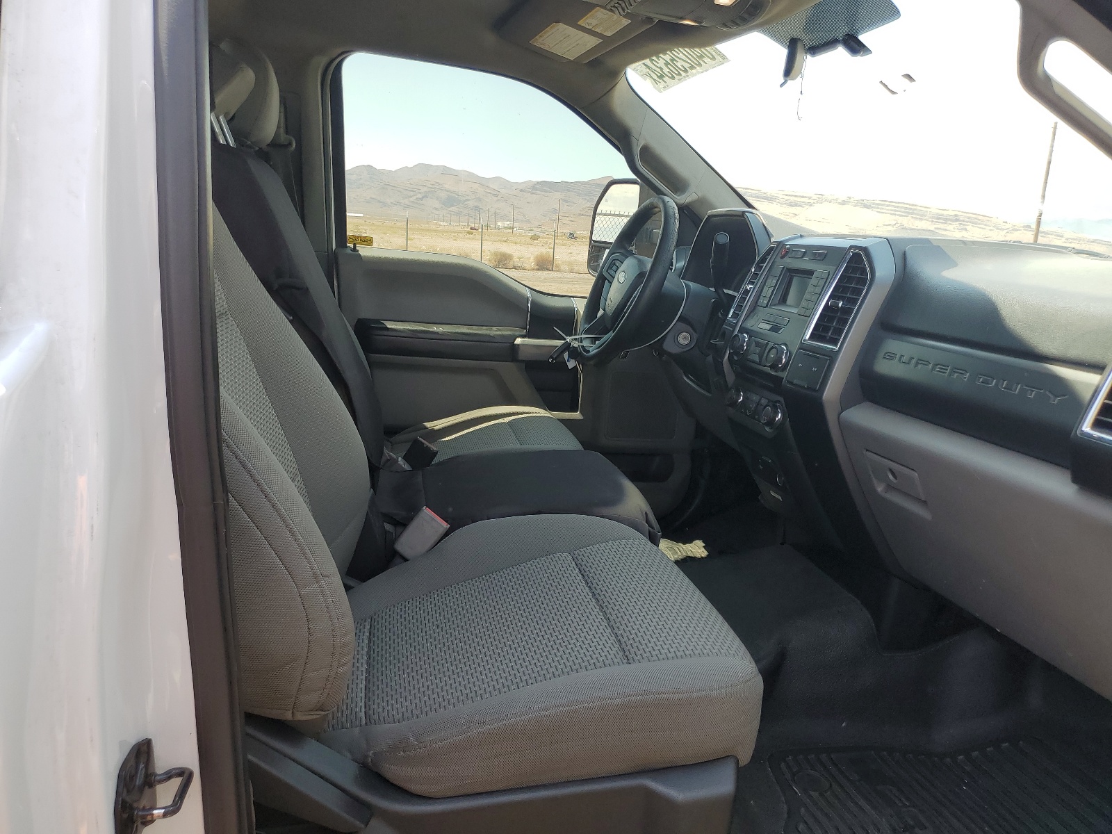 1FDUF5GT3HEC48234 2017 Ford F550 Super Duty