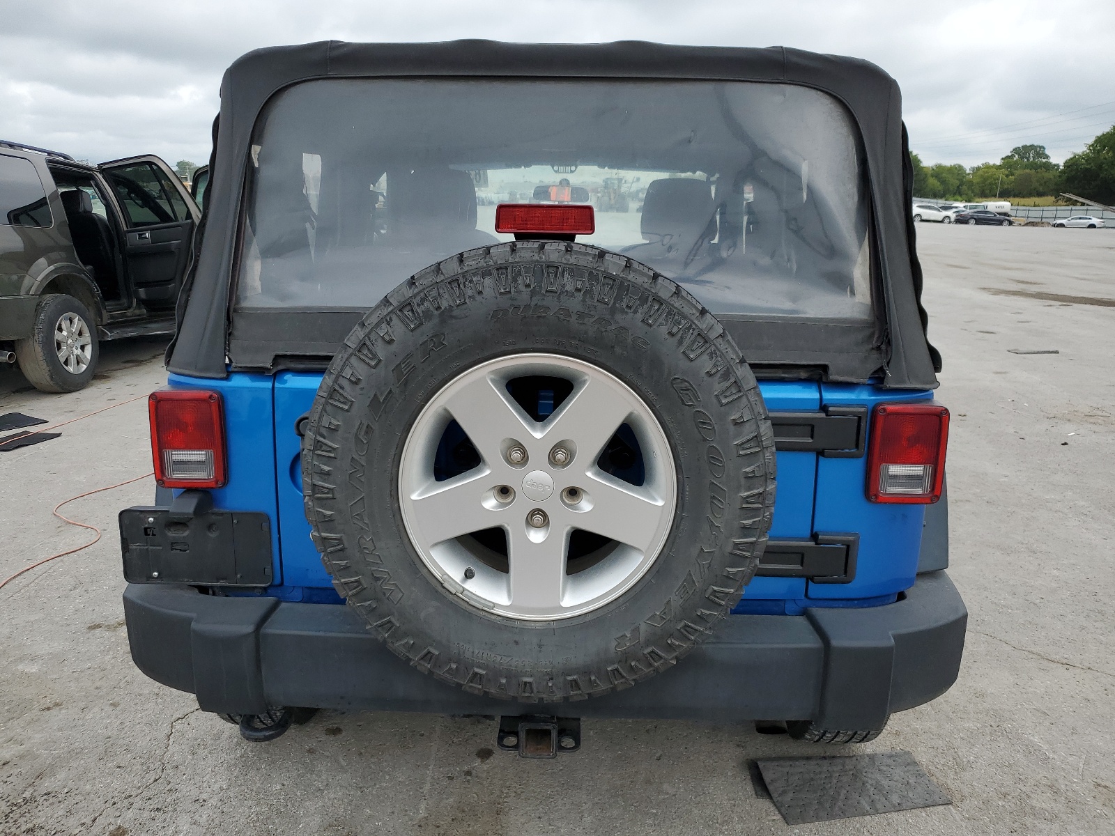 1C4AJWAG1FL516388 2015 Jeep Wrangler Sport