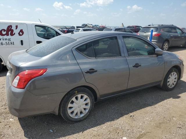  NISSAN VERSA 2018 Сірий