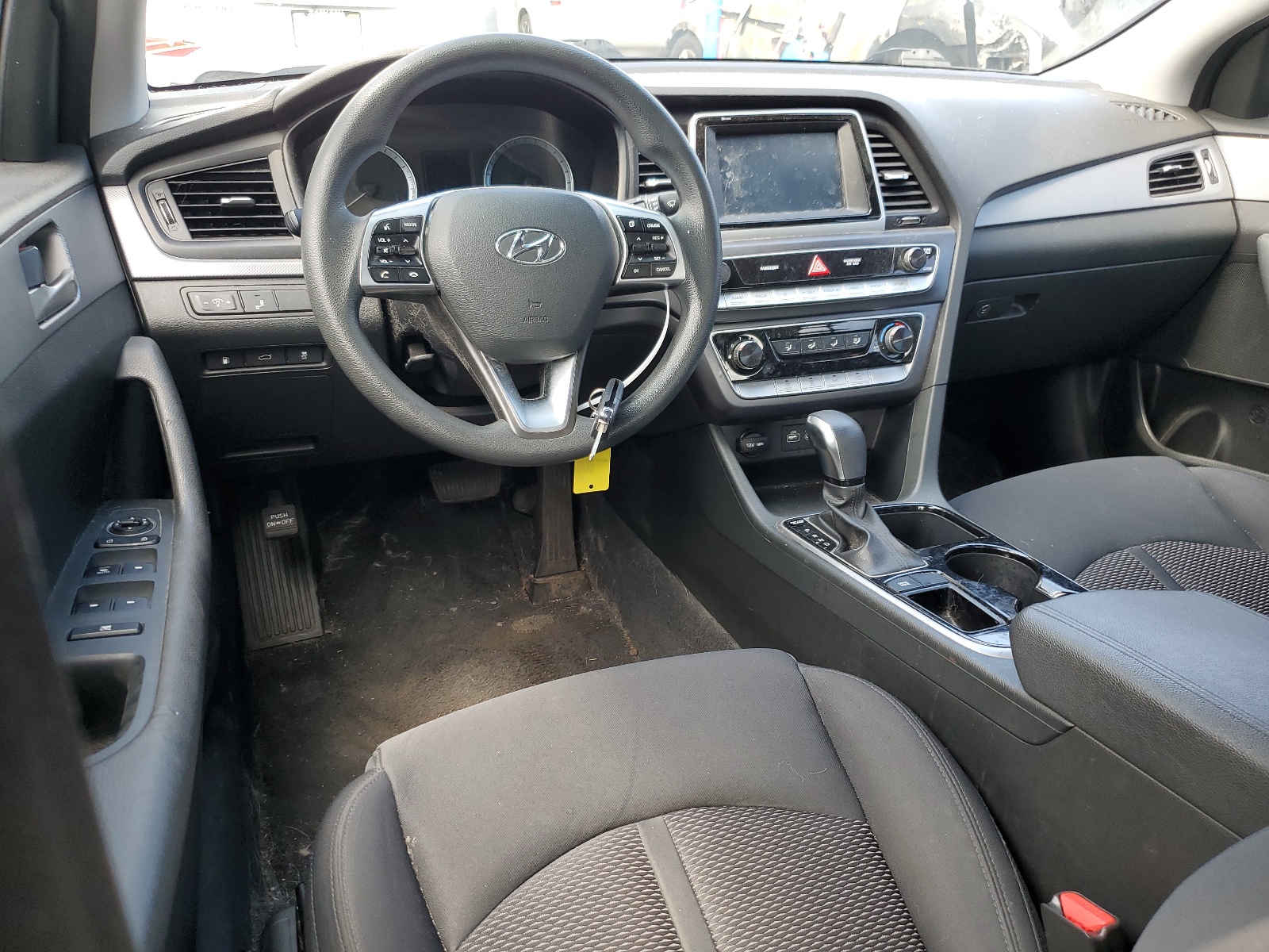 5NPE24AF6KH817392 2019 Hyundai Sonata Se