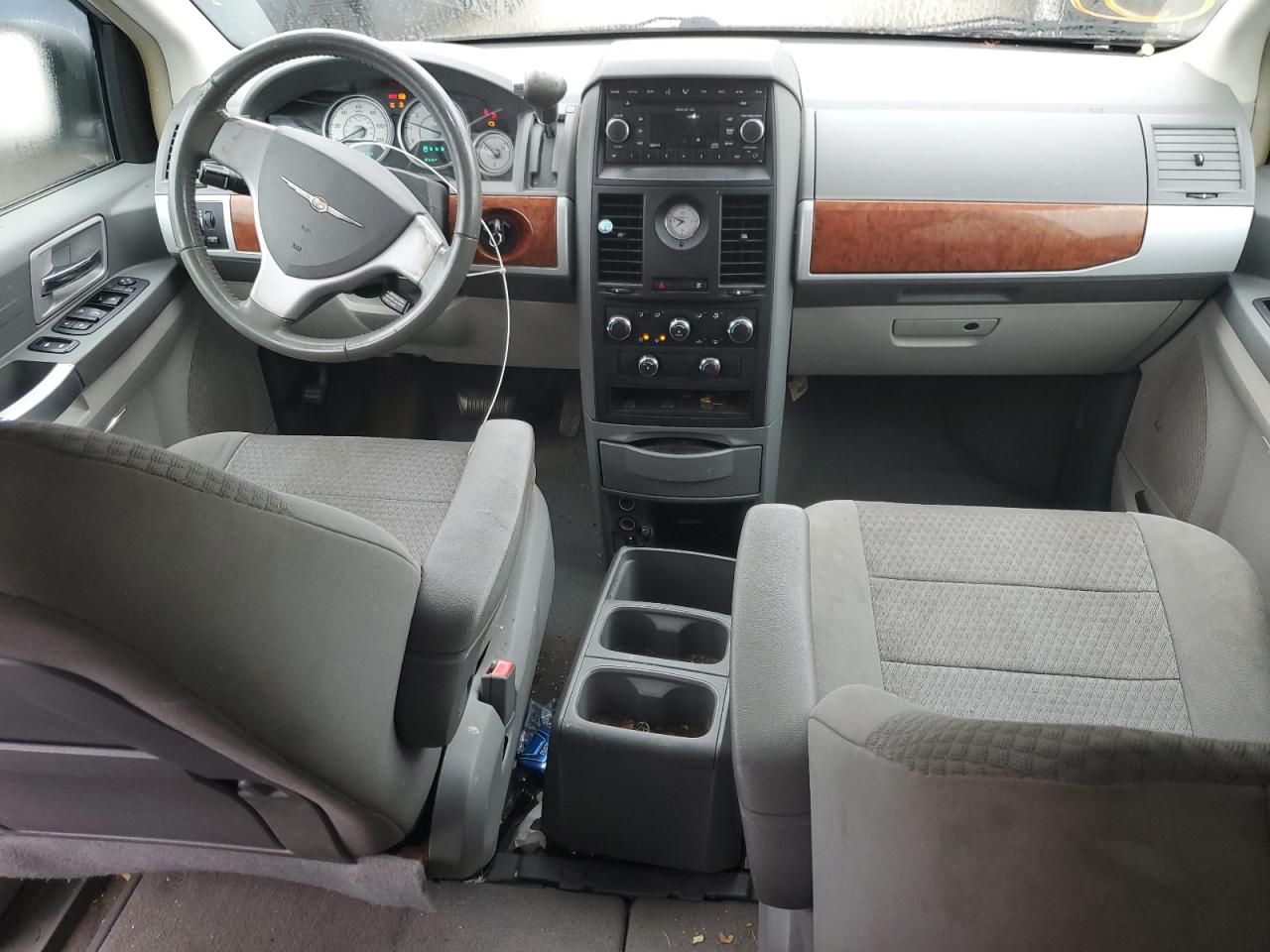 2008 Chrysler Town & Country Touring VIN: 2A8HR54P68R613344 Lot: 63053914