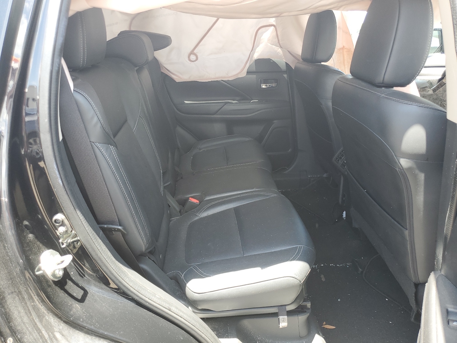 JA4AD3A3XLZ033388 2020 Mitsubishi Outlander Se