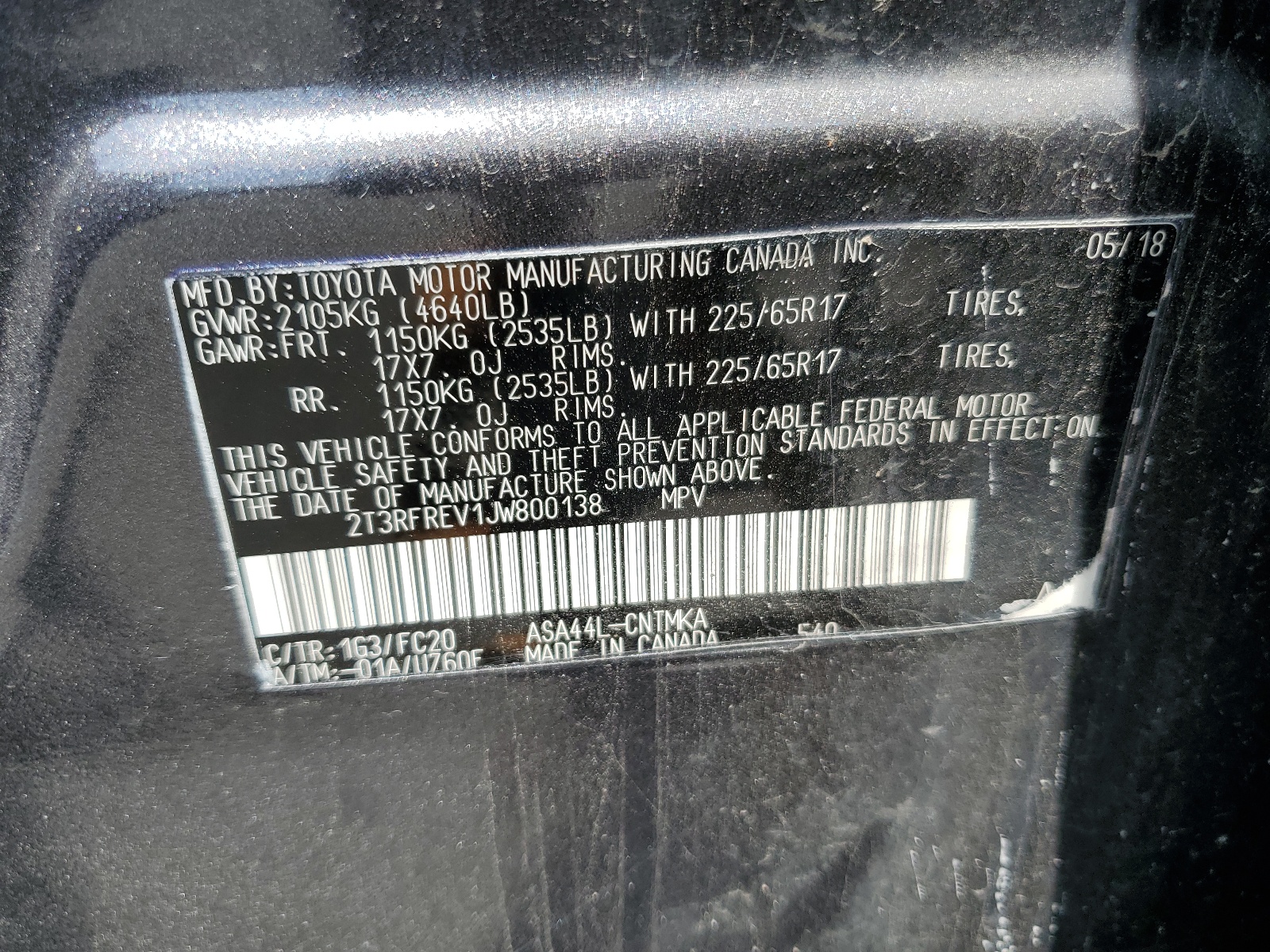 2T3RFREV1JW800138 2018 Toyota Rav4 Adventure