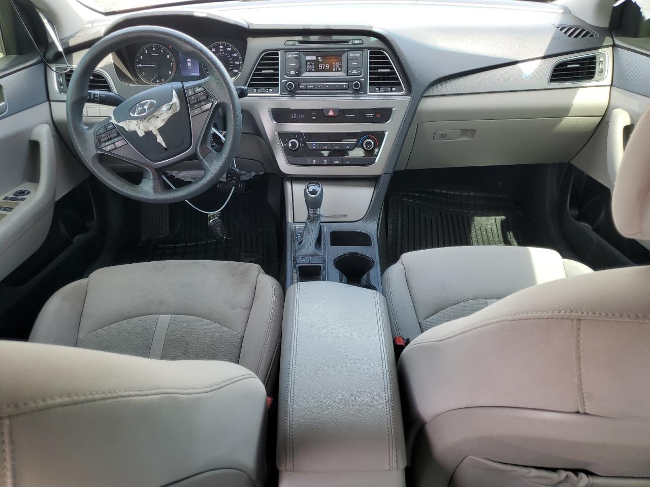 2017 Hyundai Sonata Se VIN: 5NPE24AF9HH520447 Lot: 60931594