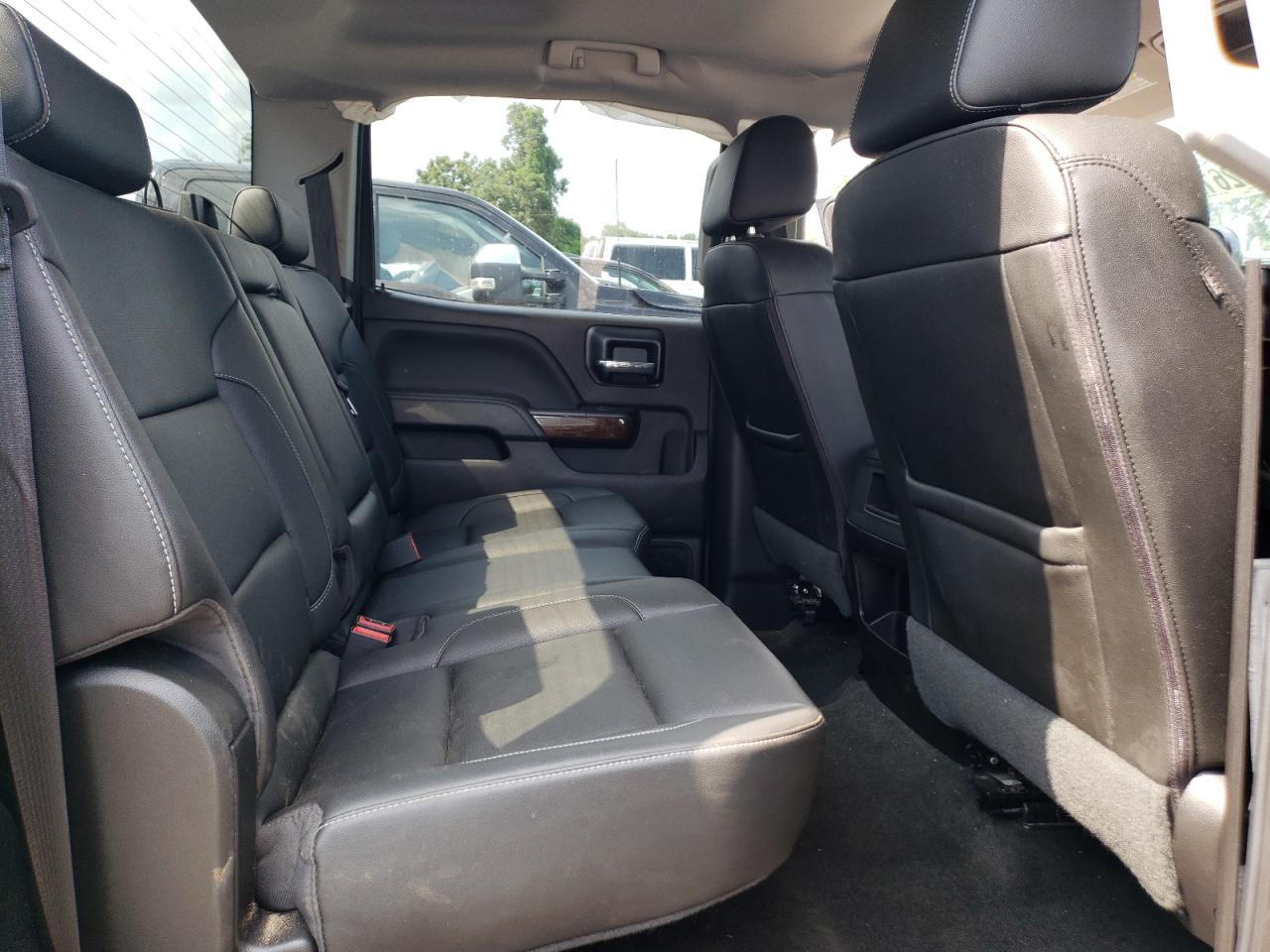 2018 GMC Sierra - Image 10