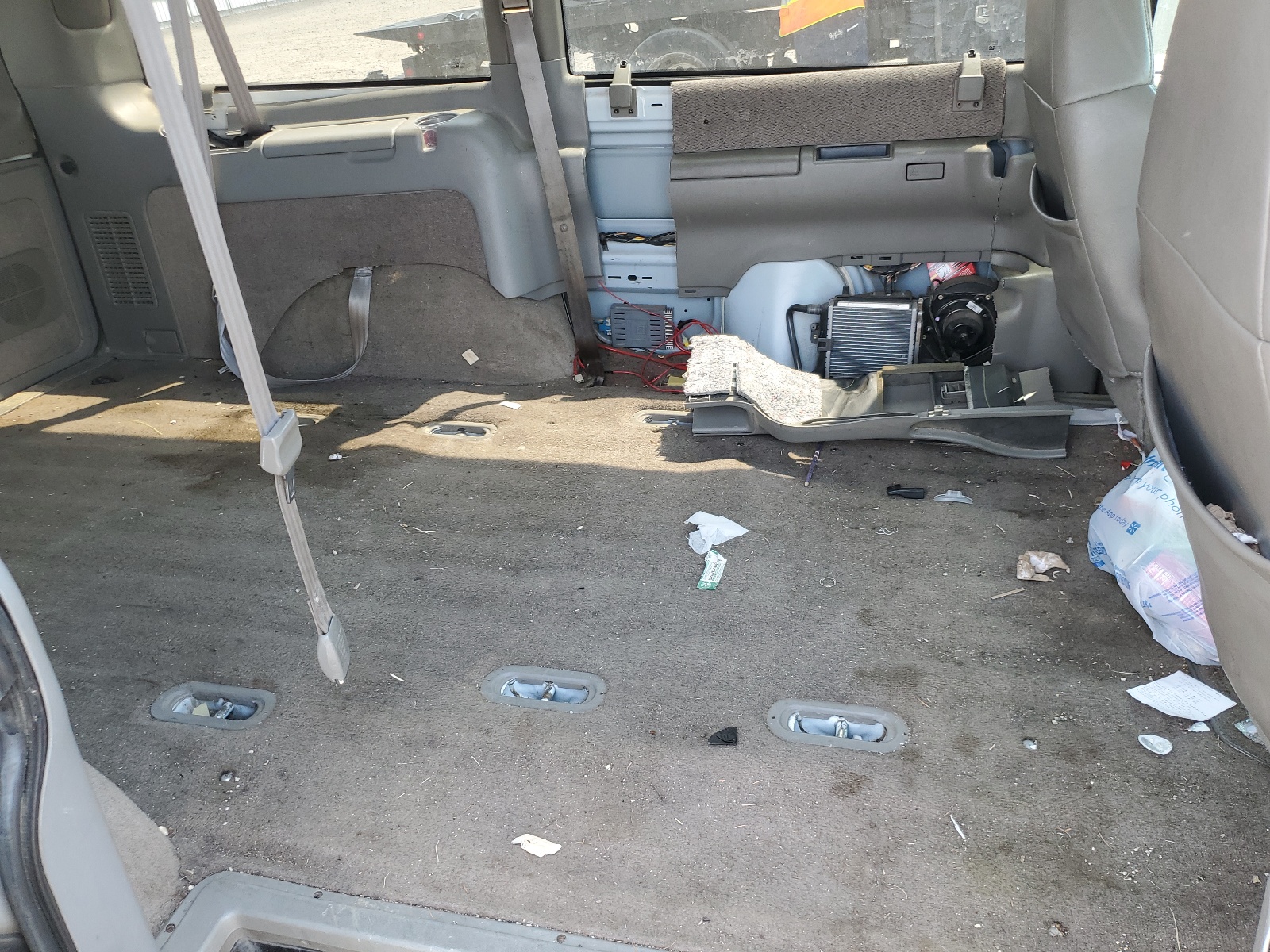 1GNEL19W2YB184746 2000 Chevrolet Astro