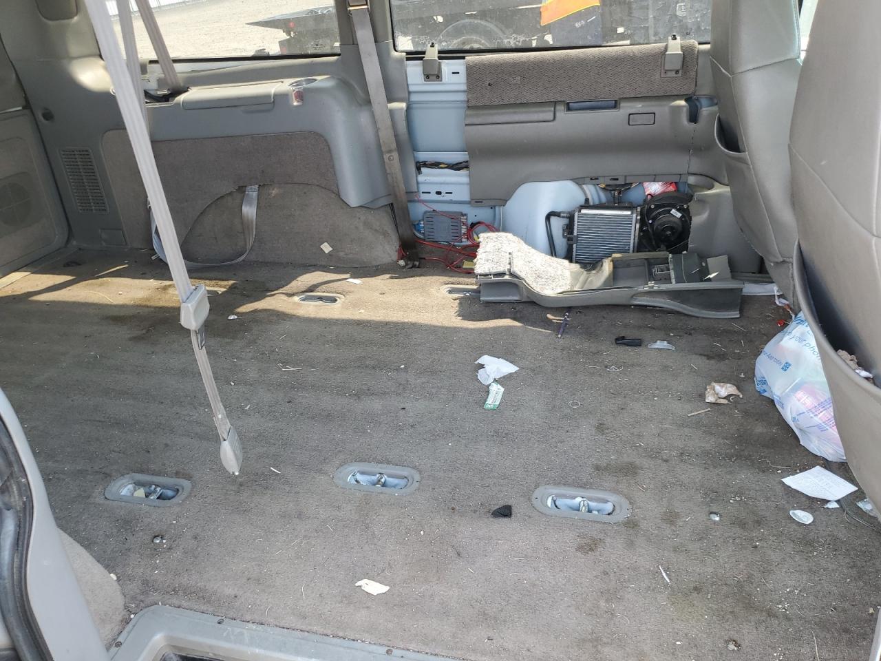 2000 Chevrolet Astro VIN: 1GNEL19W2YB184746 Lot: 64151134