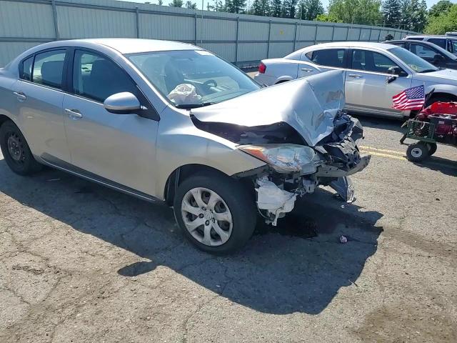 2011 Mazda 3 I VIN: JM1BL1UG8B1494098 Lot: 61832504