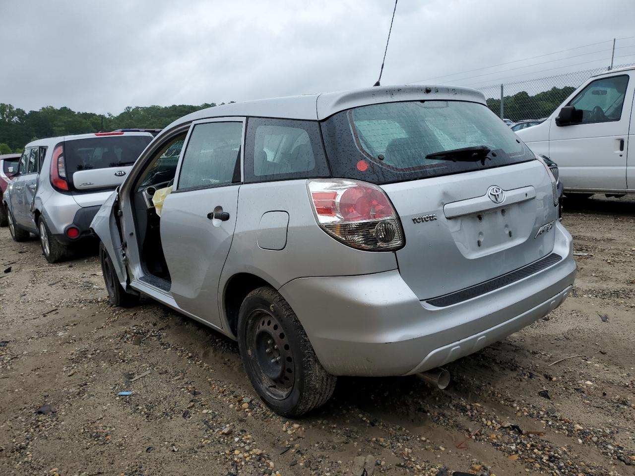 2007 Toyota Matrix - Image 2