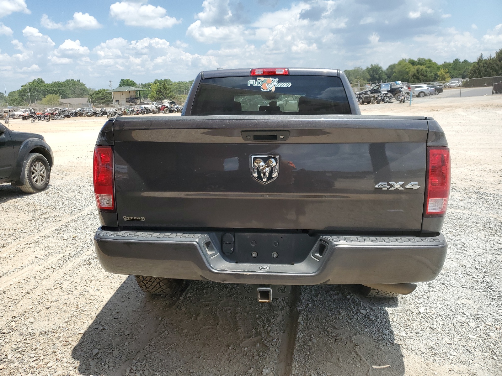 1C6RR7KG2HS548654 2017 Ram 1500 St