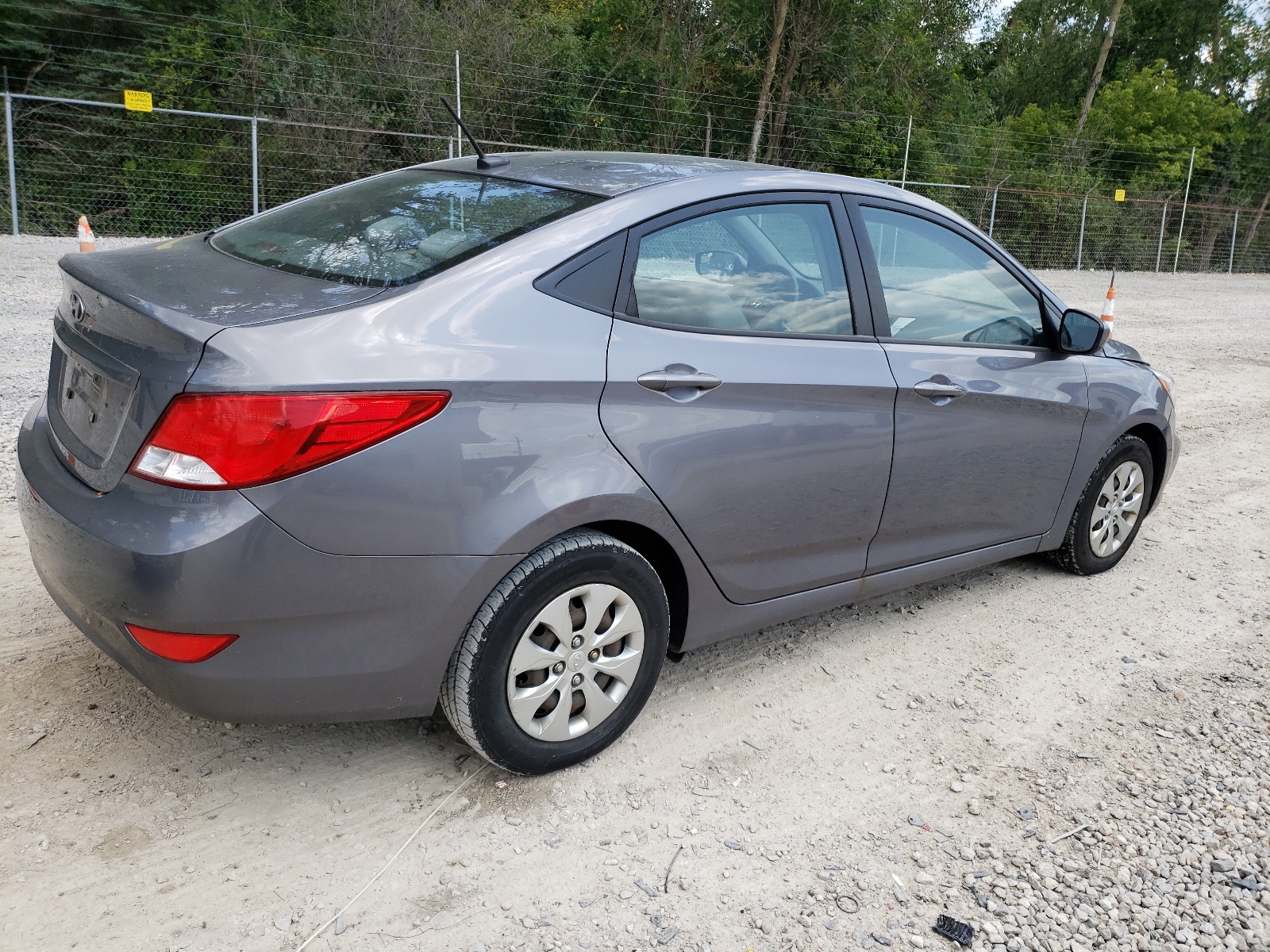 2015 Hyundai Accent Gls vin: KMHCT4AE9FU892381