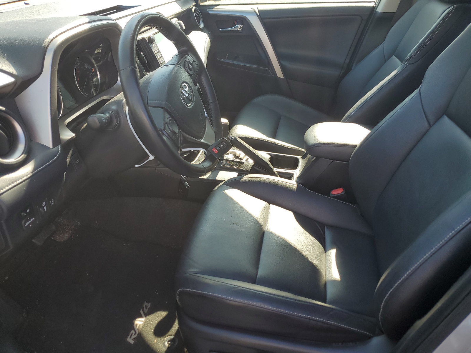 JTMDJREVXGD014482 2016 Toyota Rav4 Hv Limited