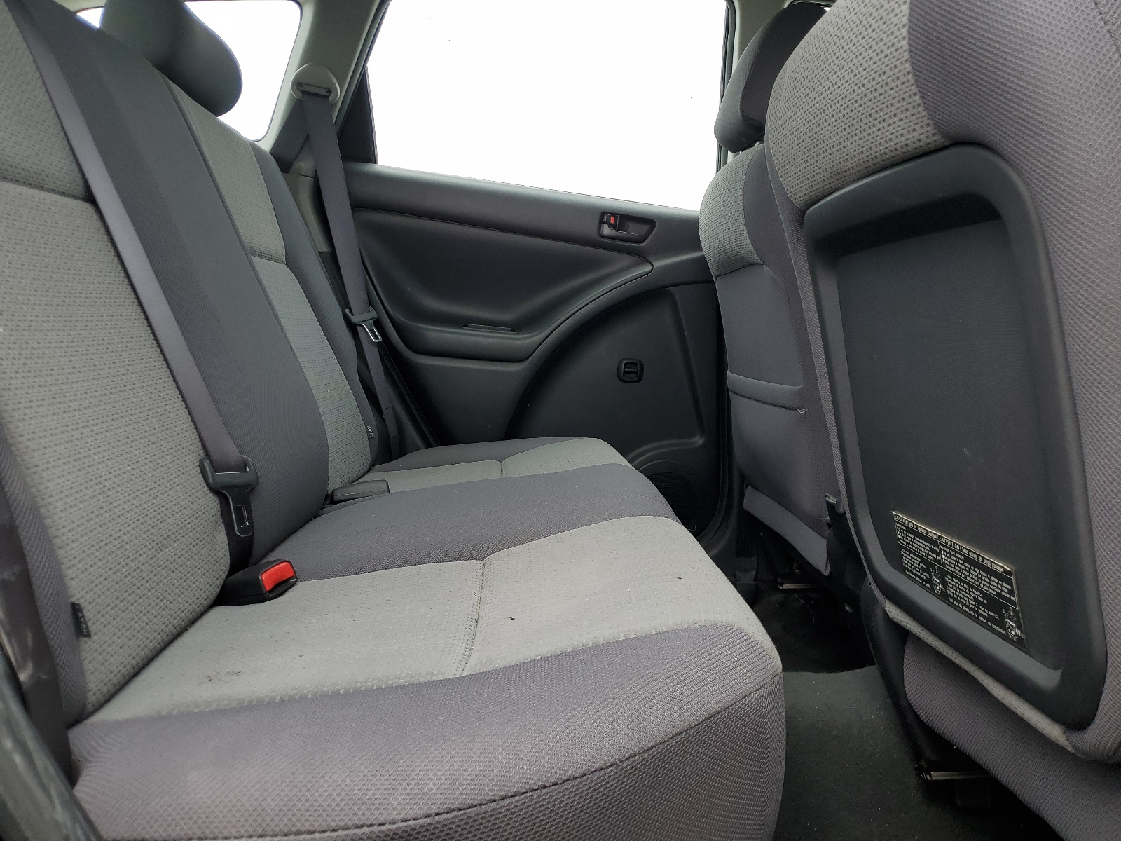 2T1KR32EX4C231668 2004 Toyota Corolla Matrix Xr