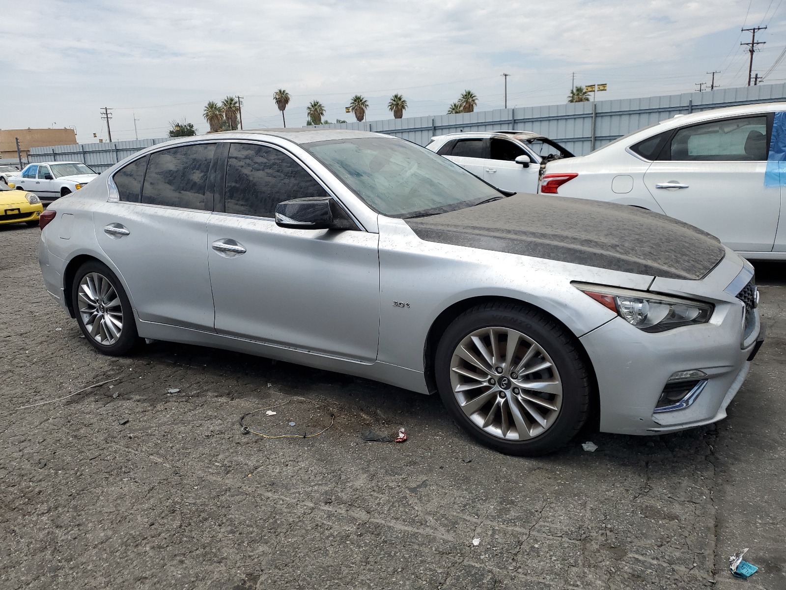 2018 Infiniti Q50 Luxe vin: JN1EV7AP4JM352345