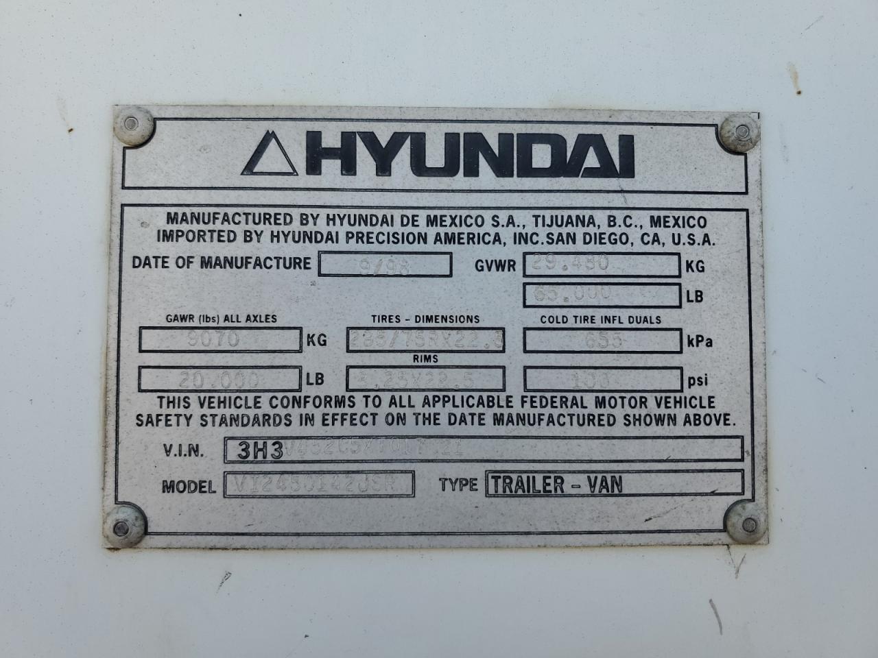 1999 Hyundai Trailer VIN: 3H3V452C5XT017021 Lot: 64163094