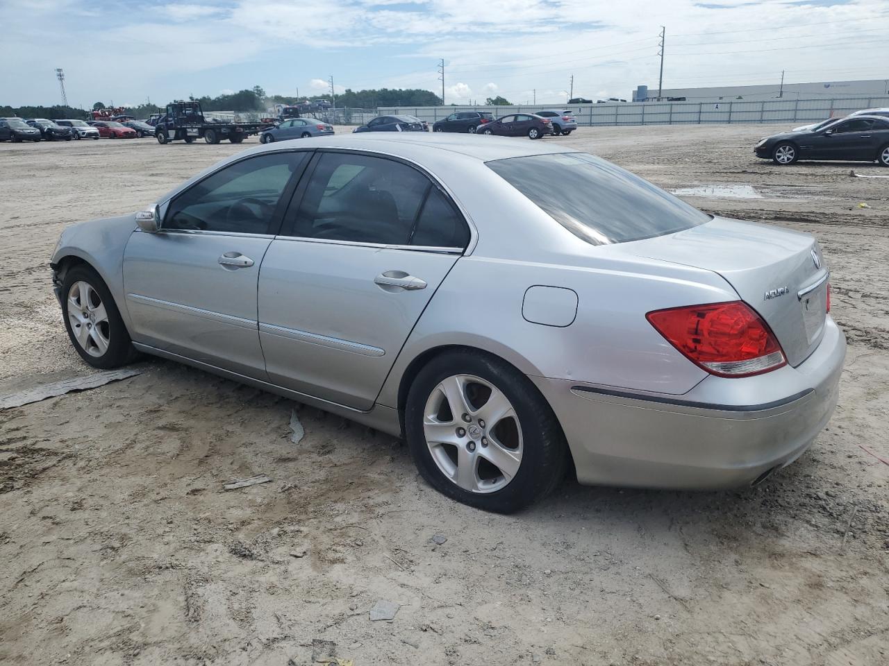 2007 Acura Rl VIN: JH4KB16667C002864 Lot: 62679434