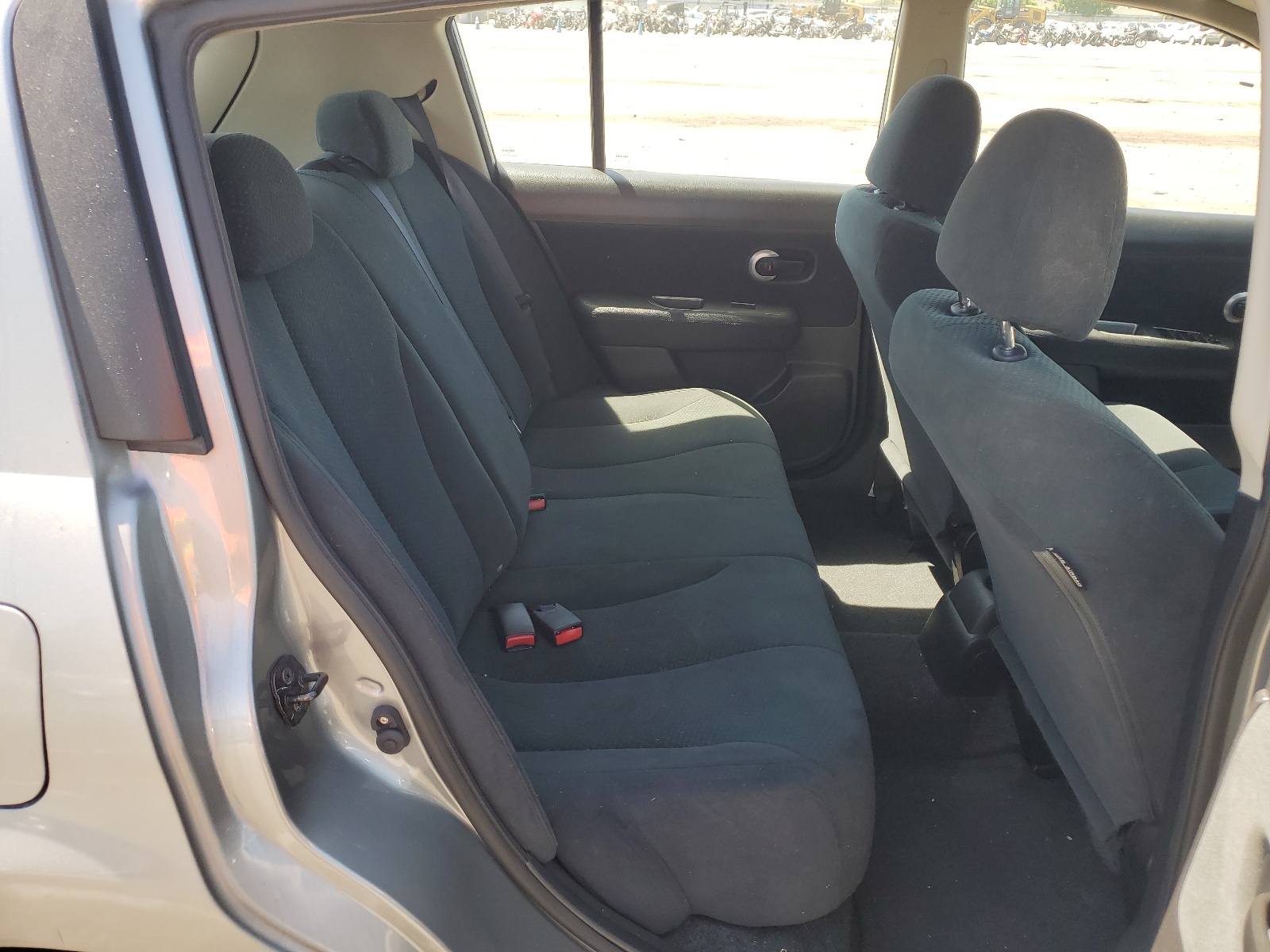 3N1BC1CP9AL435718 2010 Nissan Versa S