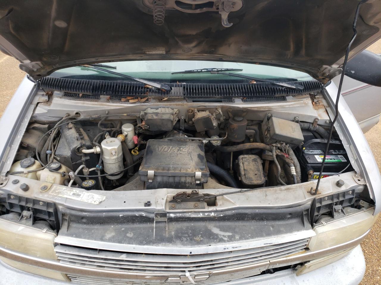 2000 Chevrolet Astro VIN: 1GNDM19W9YB143880 Lot: 63498494