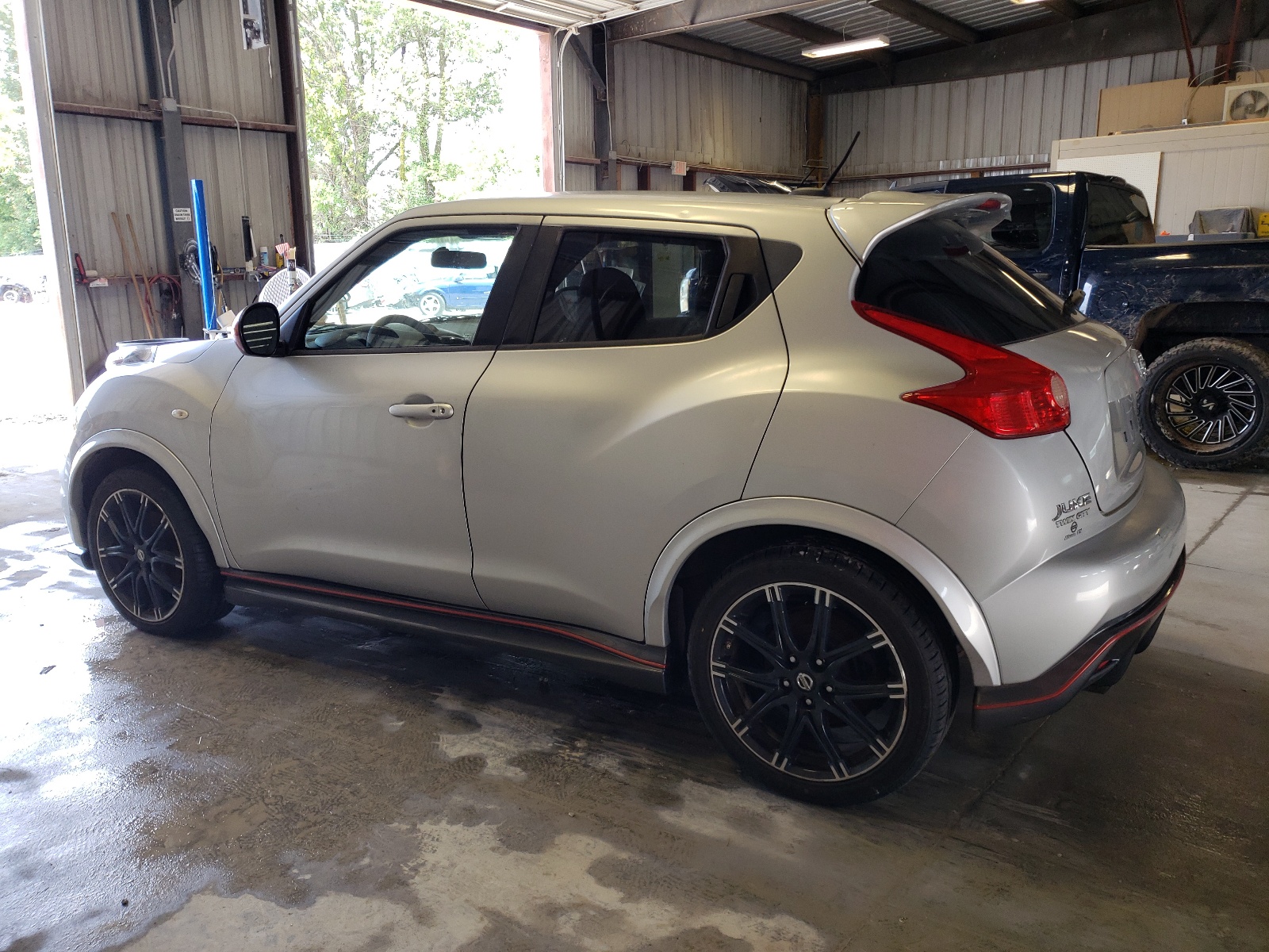 2014 Nissan Juke S vin: JN8AF5MV1ET365450