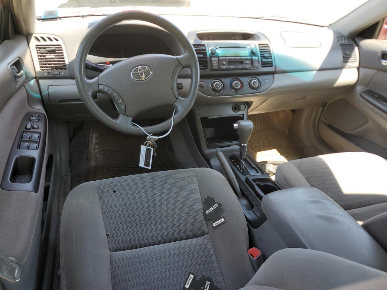 2005 Toyota Camry Le VIN: 4T1BF32K05U092021 Lot: 60601604