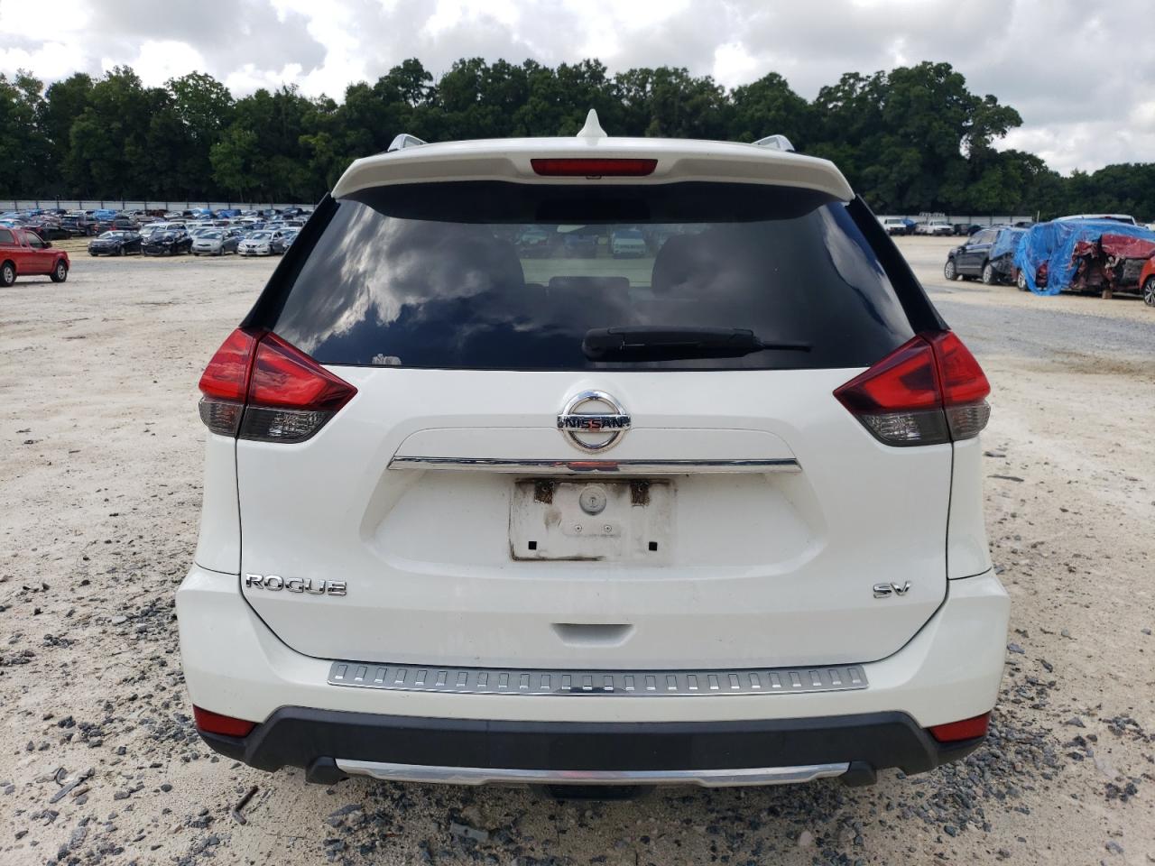 2017 Nissan Rogue S VIN: 5N1AT2MT7HC830427 Lot: 64641794