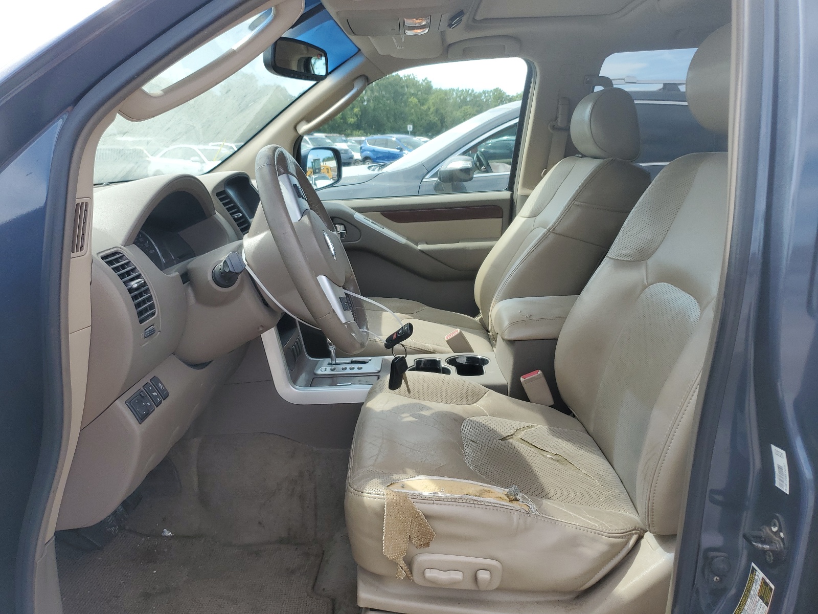 5N1BR18A08C632357 2008 Nissan Pathfinder Le