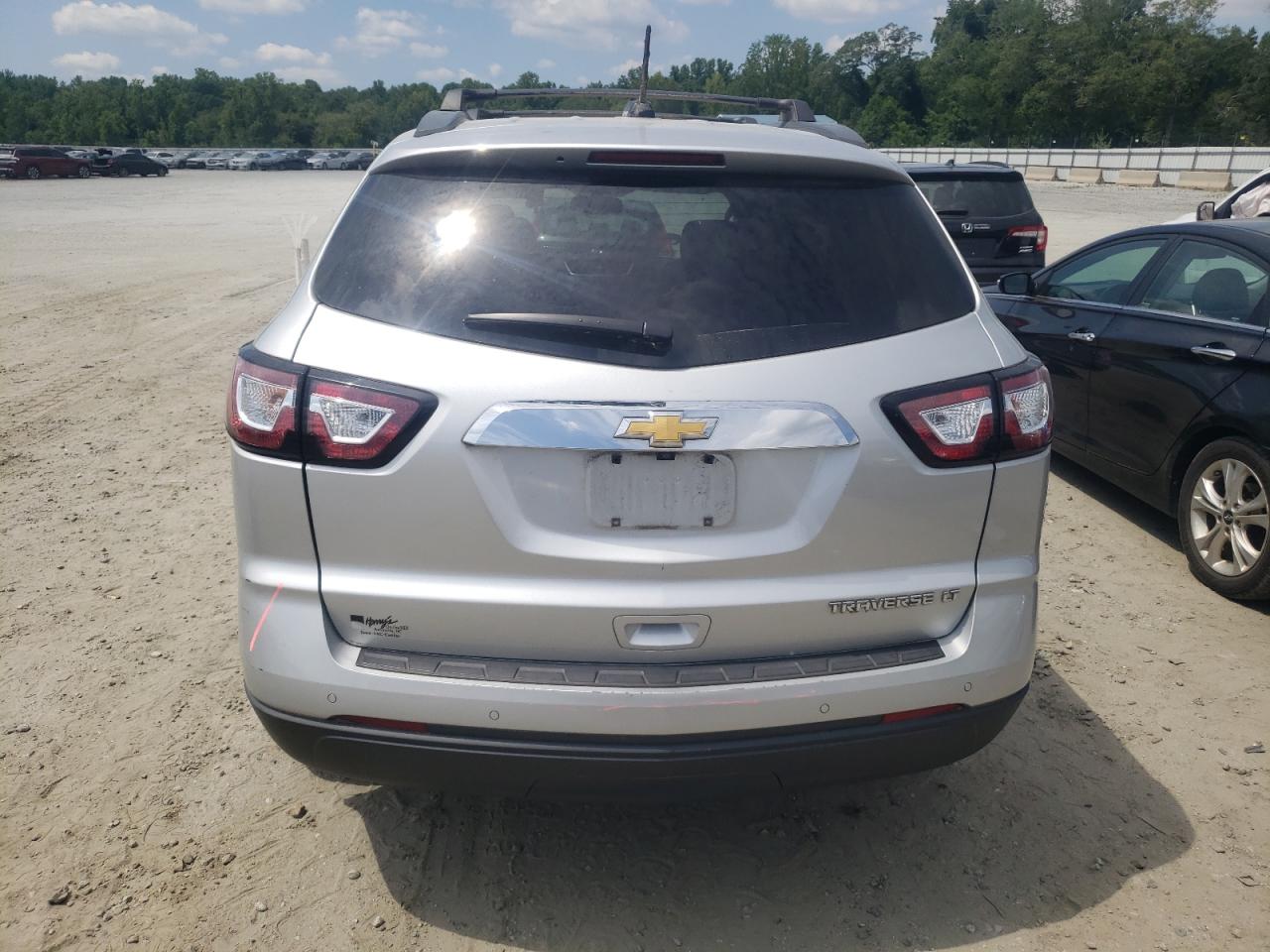 2016 Chevrolet Traverse Lt VIN: 1GNKRHKD3GJ117564 Lot: 61801744