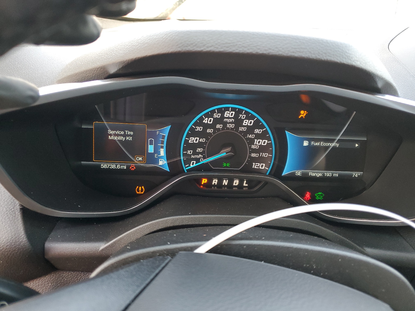 1FADP5AU2JL101543 2018 Ford C-Max Se