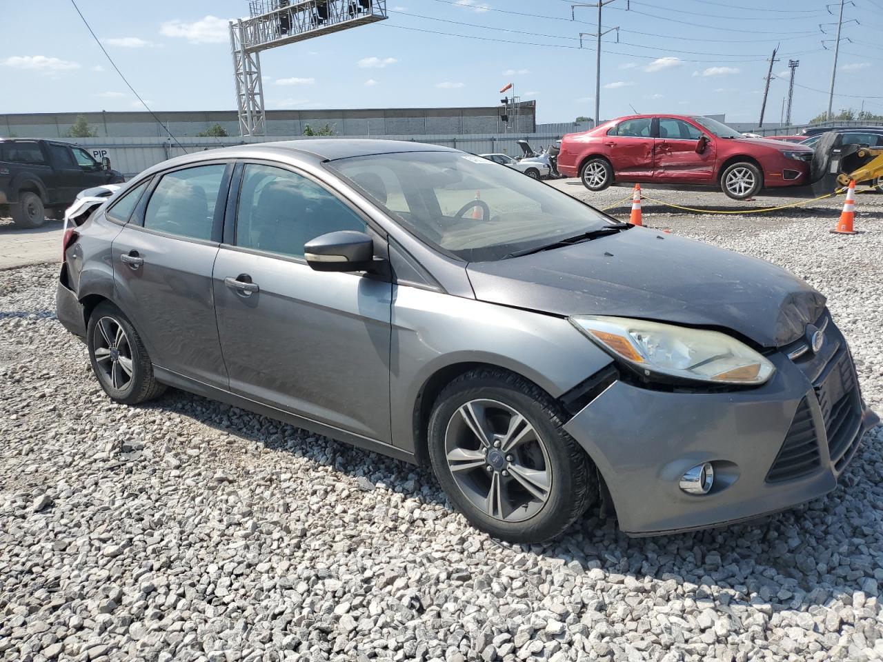 VIN 1FADP3F2XEL230695 2014 FORD FOCUS no.4