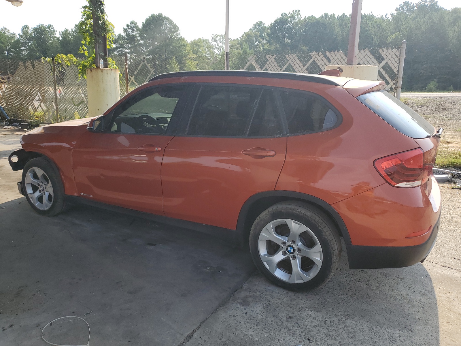 2015 BMW X1 Sdrive28I vin: WBAVM1C51FV314630