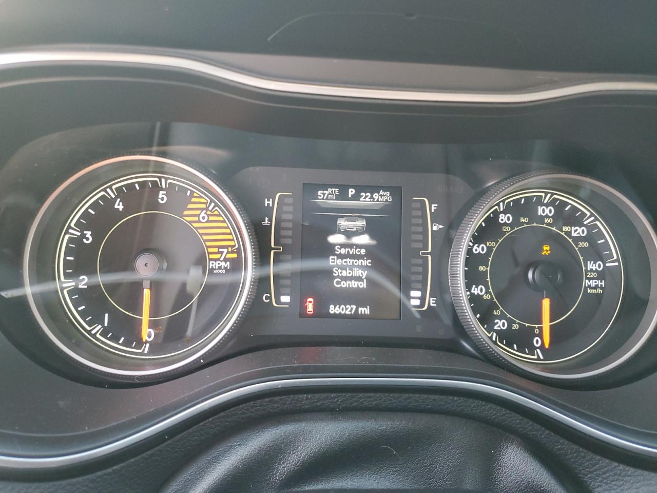 2019 Jeep Grand Cherokee - Image 9