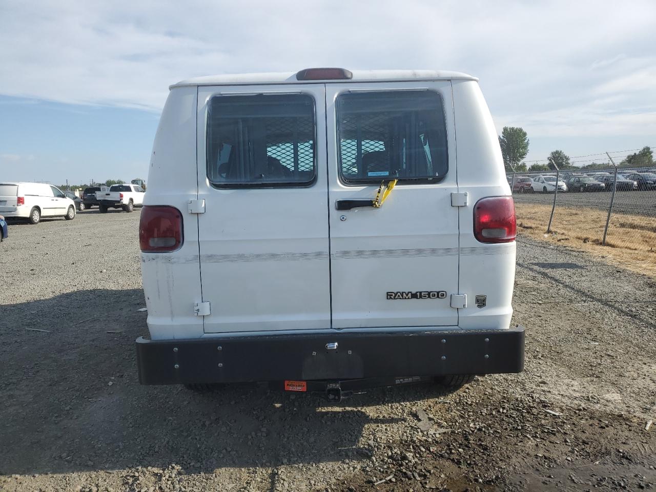 2D6WB11Y13K517500 2003 Dodge Ram Van B1500