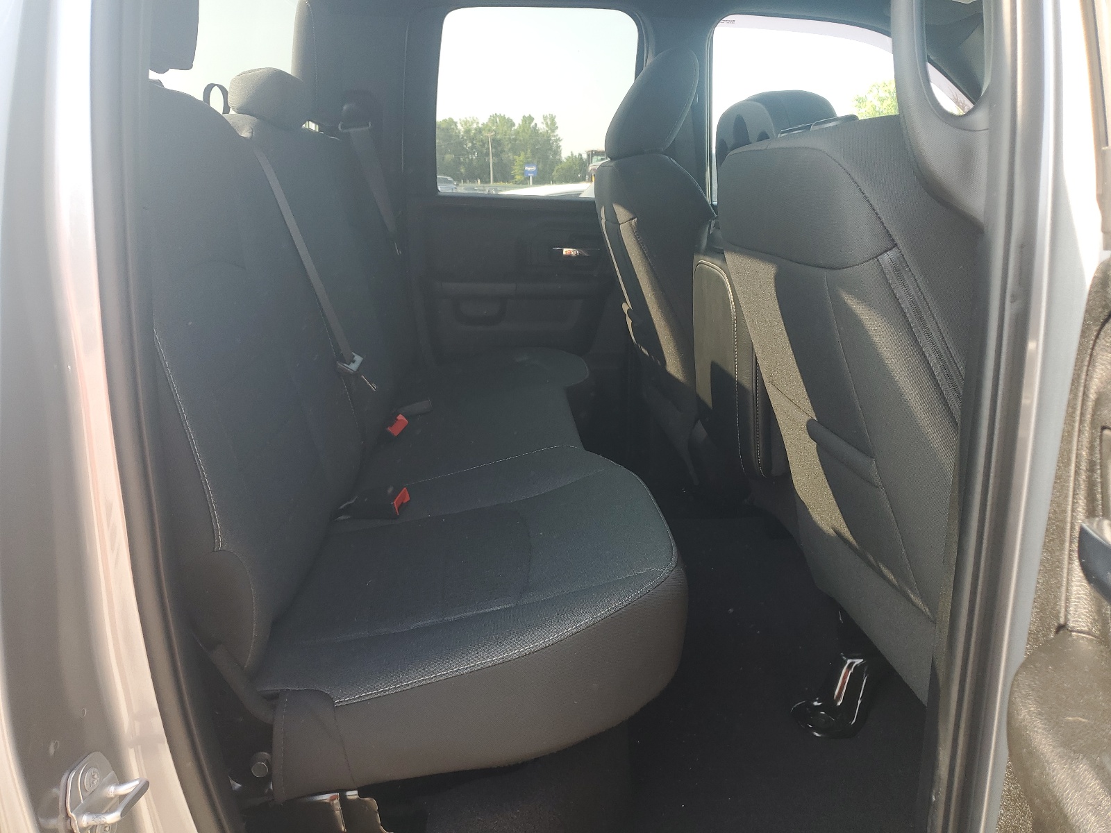 1C6RR7GG0MS526543 2021 Ram 1500 Classic Slt