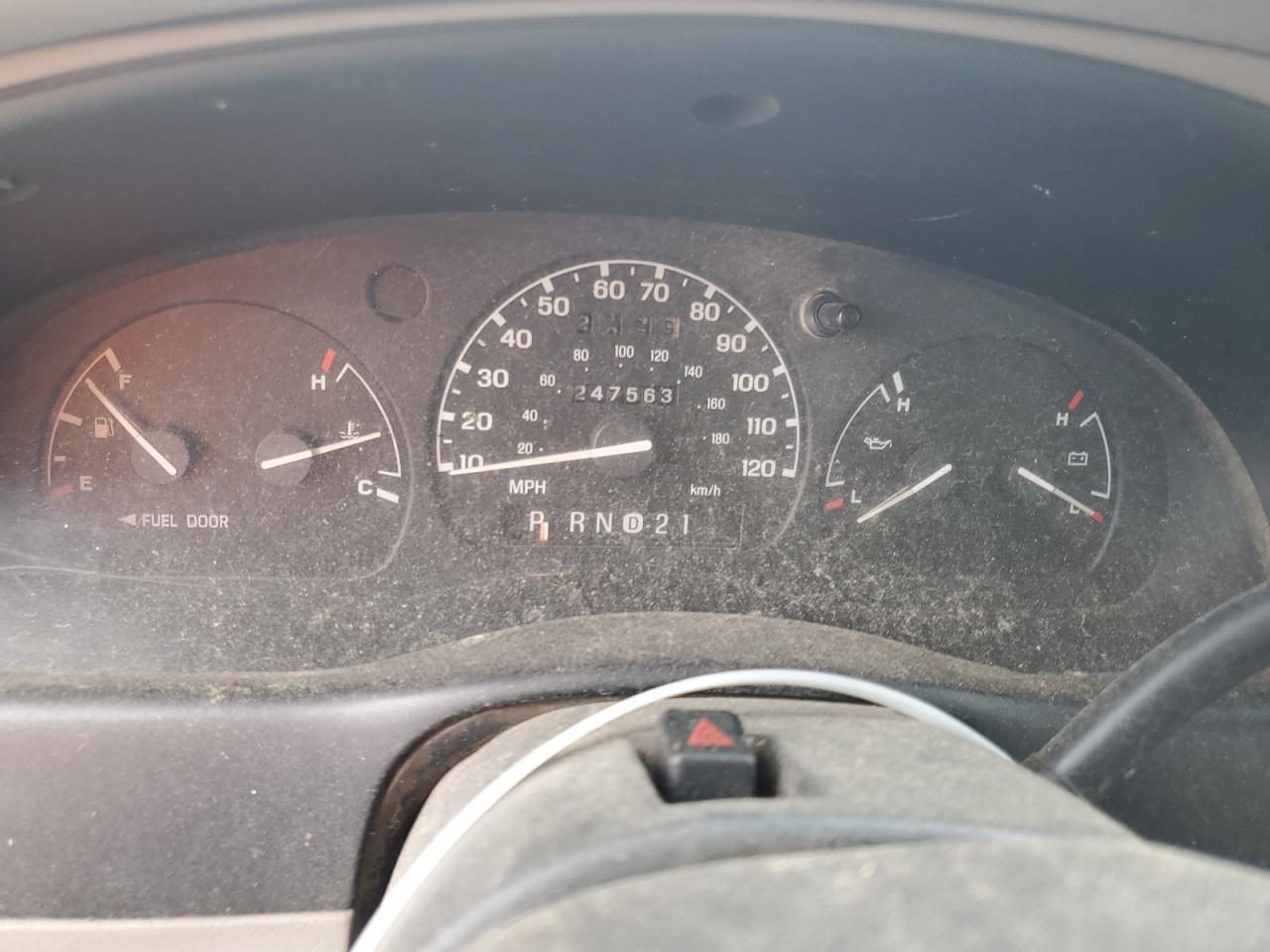 1998 Ford Ranger VIN: 1FTYR10UXWUC23049 Lot: 62124494