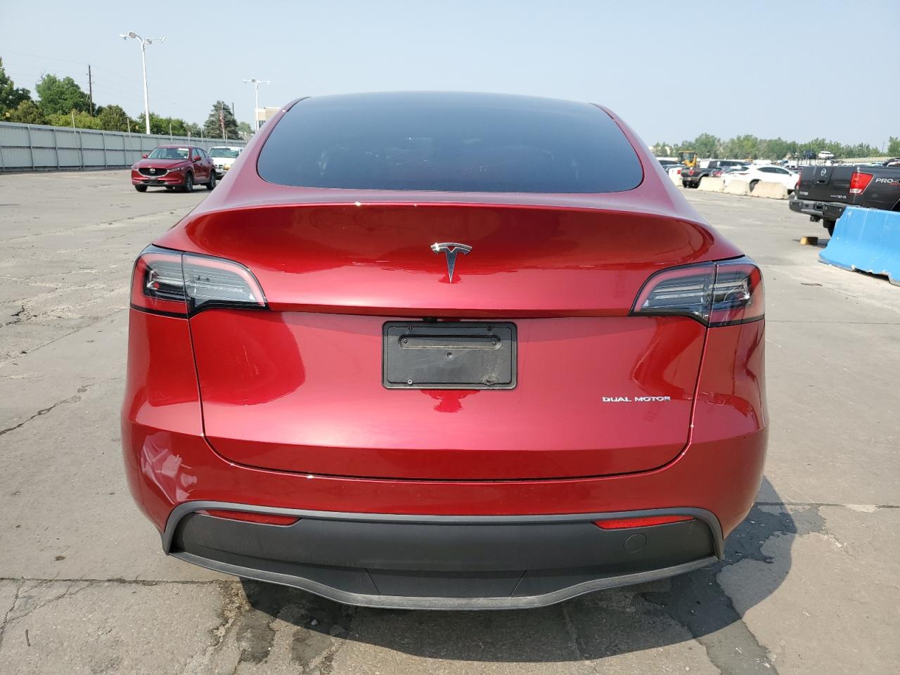 2024 Tesla Model Y VIN: 7SAYGDEEXRA243176 Lot: 64233604