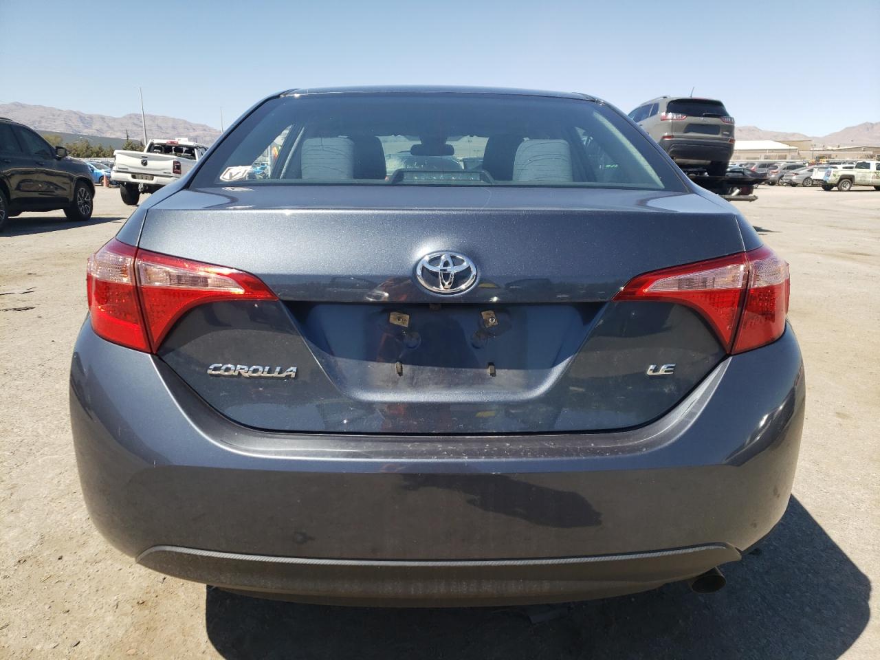 2018 Toyota Corolla L VIN: 2T1BURHE2JC037866 Lot: 64270724