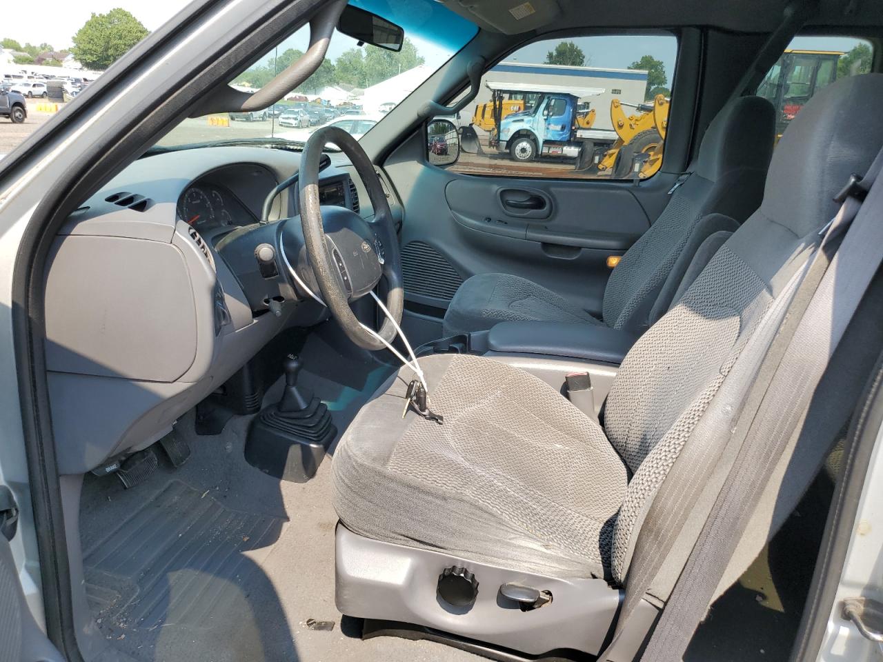 2000 Ford F150 VIN: 2FTRX08W3YCA67577 Lot: 63397464