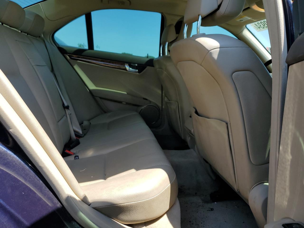 2010 Mercedes-Benz C 300 4Matic VIN: WDDGF8BB5AF384730 Lot: 61340934